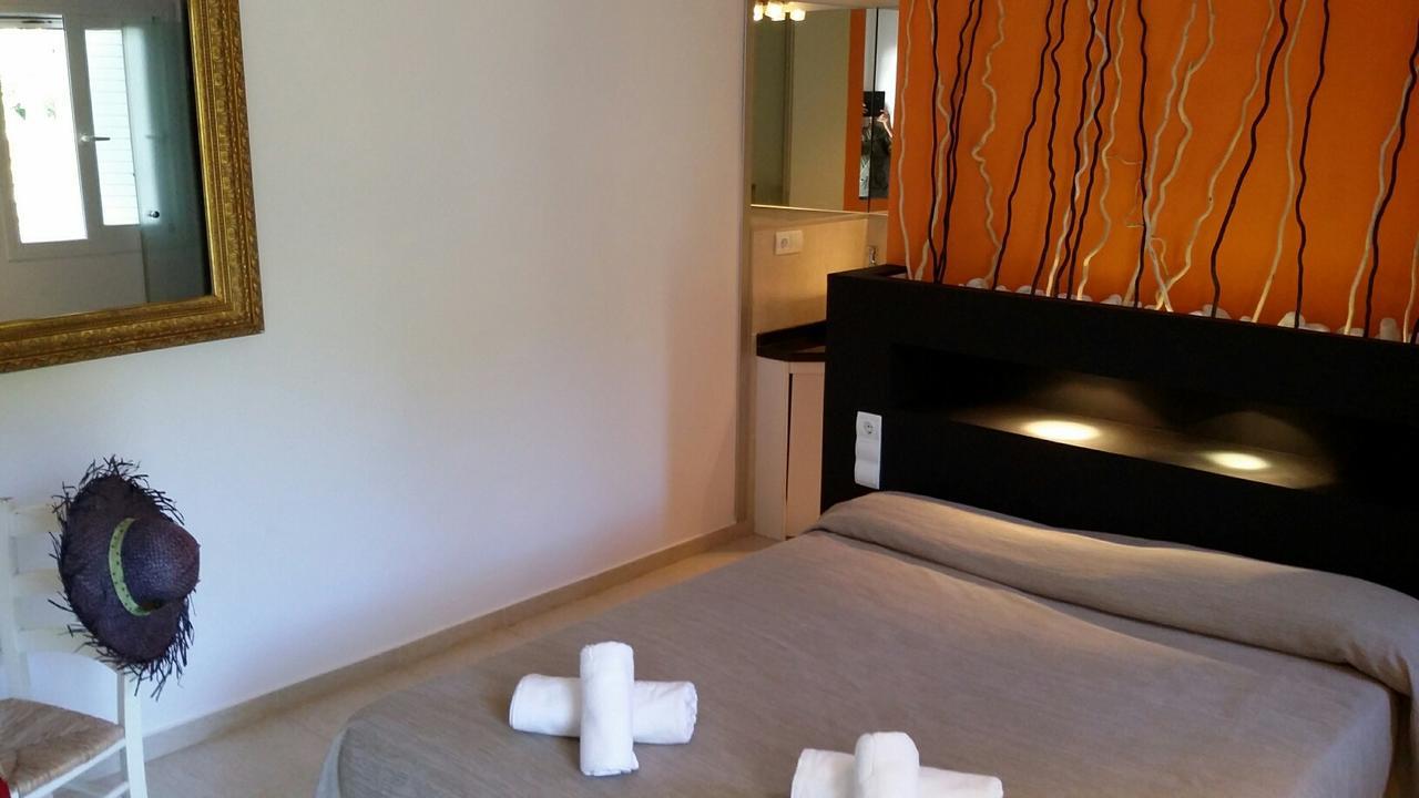 Apartamentos Colomar 산타 에우랄리아 데 리오 외부 사진