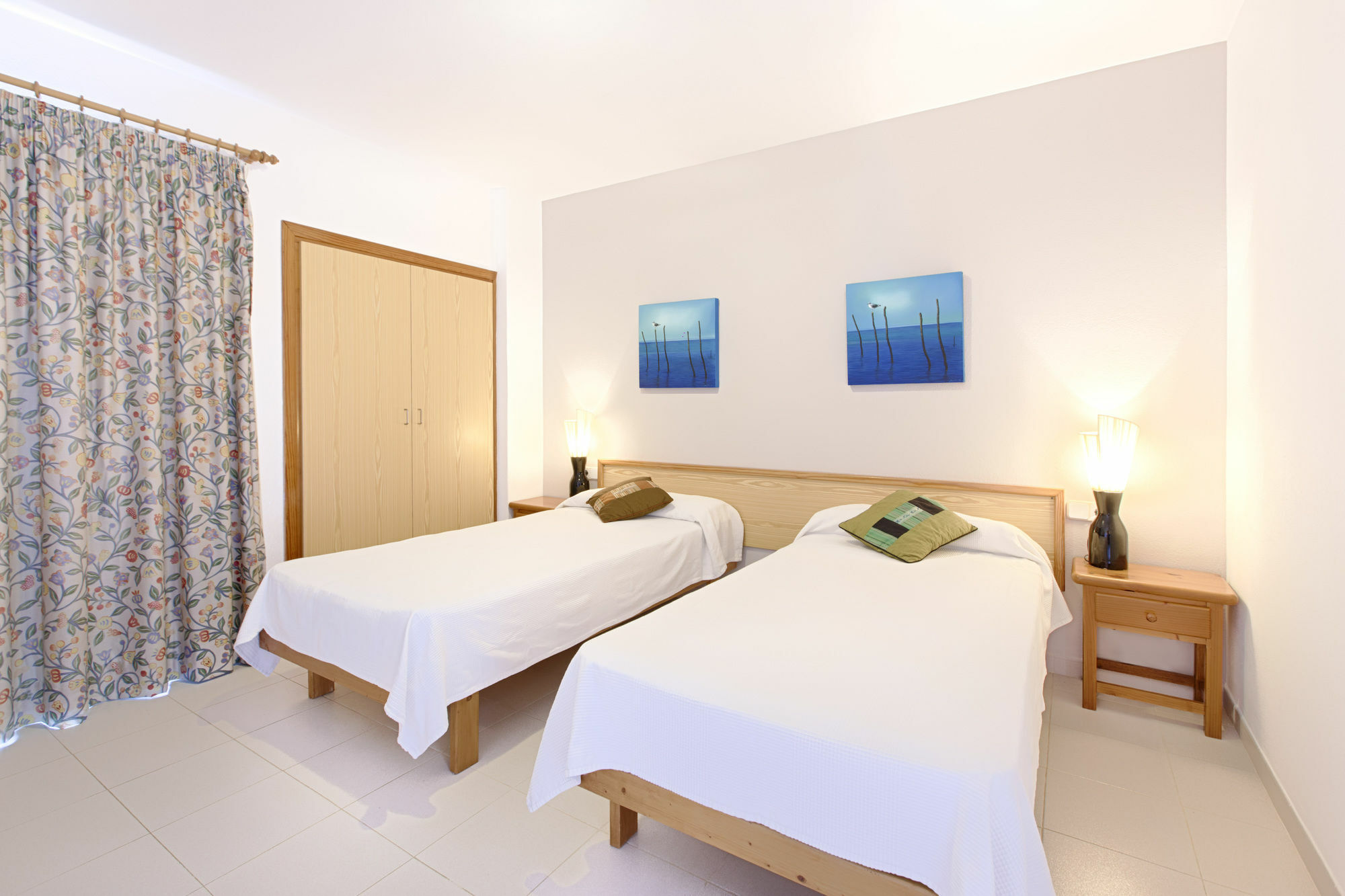 Apartamentos Colomar 산타 에우랄리아 데 리오 외부 사진